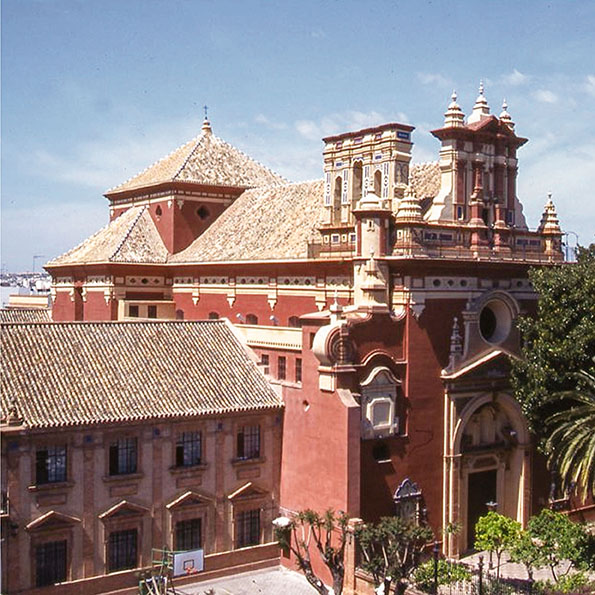 Iglesia de San Jacinto en Triana Sevilla. Cal Hidráulica y Morteros Cumen coloreados con pigmentos minerales